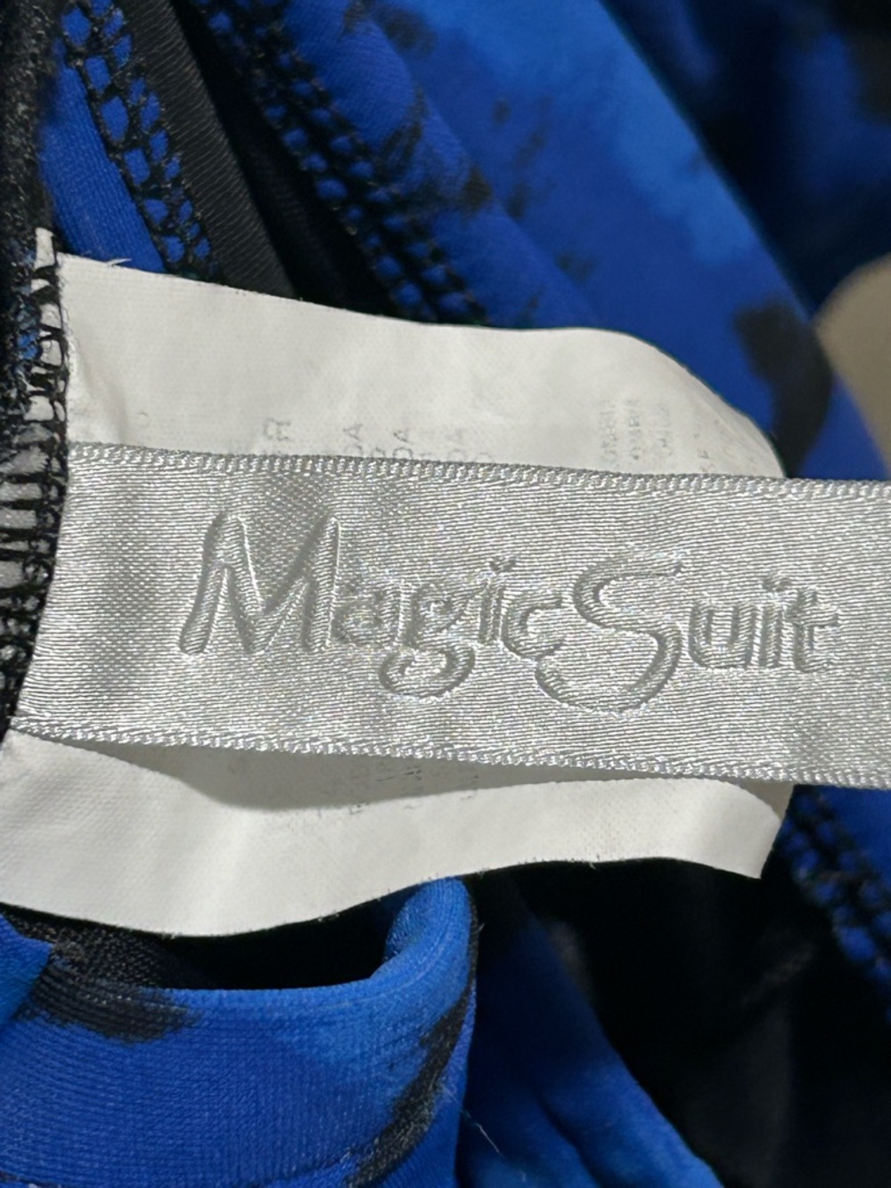 MagicSuit Kat Keyhole High Neck One Piece Swimsuit , size 14 - Picture 4 of 5